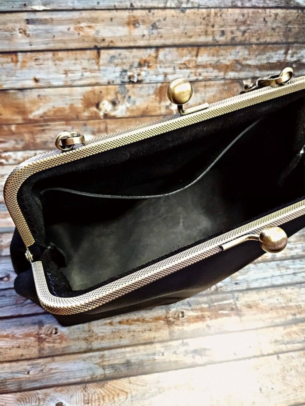 Handmade Custom Kisslock Classic Black Frame-Top Chain Shoulder Bag Coach 16 - Picture 5 of 7